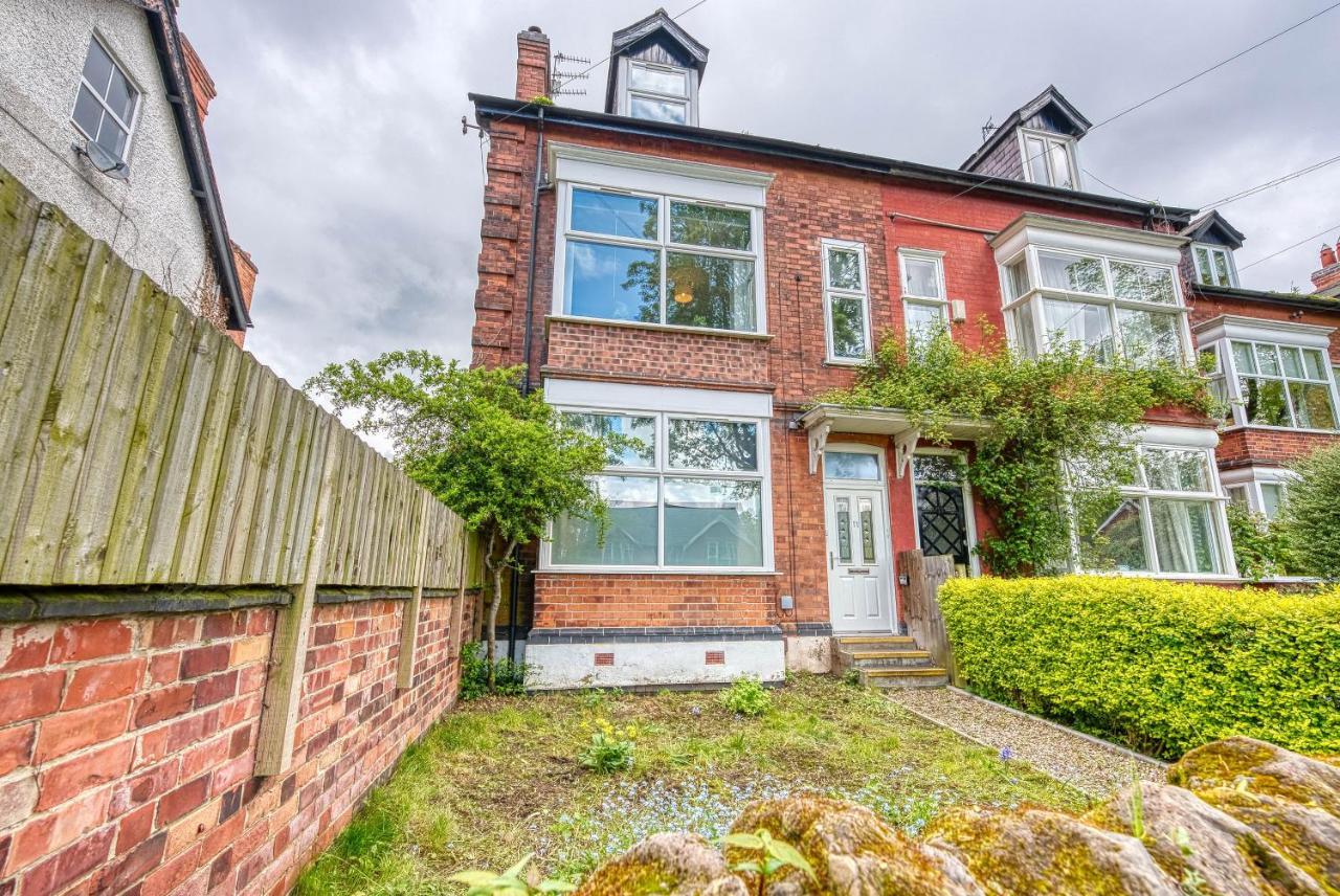 Spacious Nottingham Abode - Sleeps 16 Exterior photo