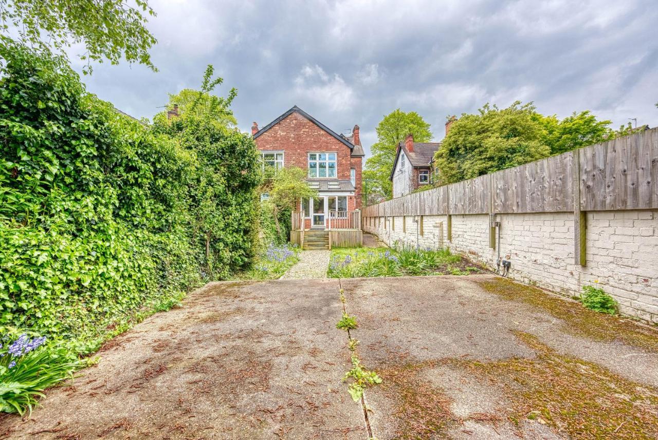 Spacious Nottingham Abode - Sleeps 16 Exterior photo
