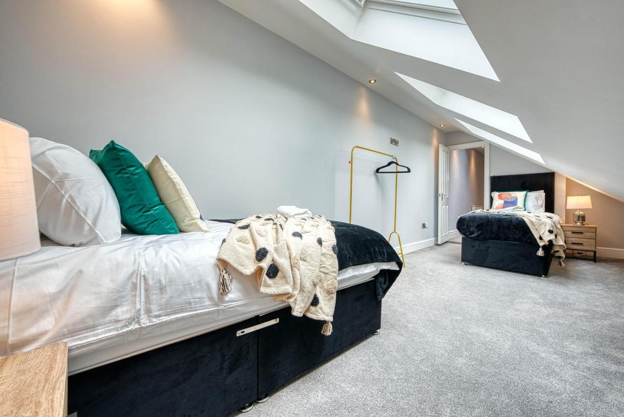 Spacious Nottingham Abode - Sleeps 16 Exterior photo